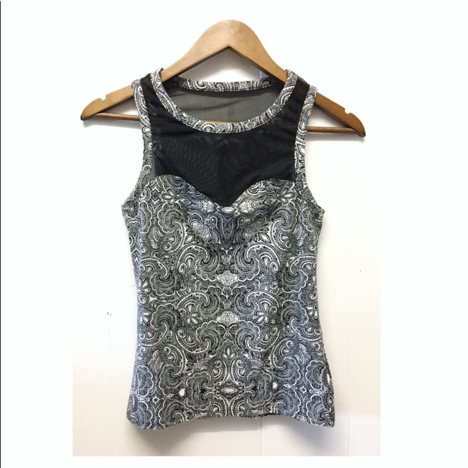 Express | Paisley Sleeveless Mesh Chest Shirt